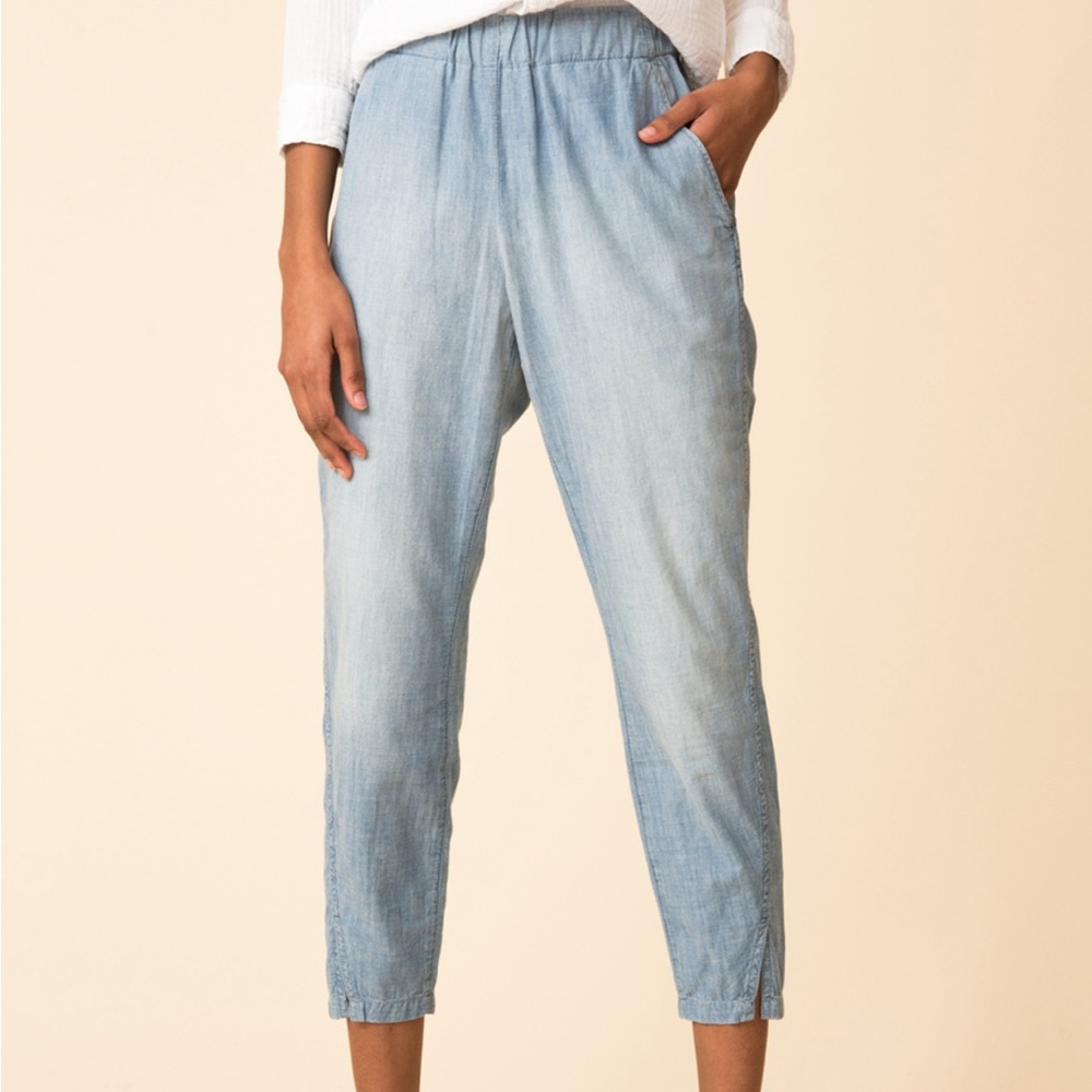 Amo Twist Pull On Chambray pants